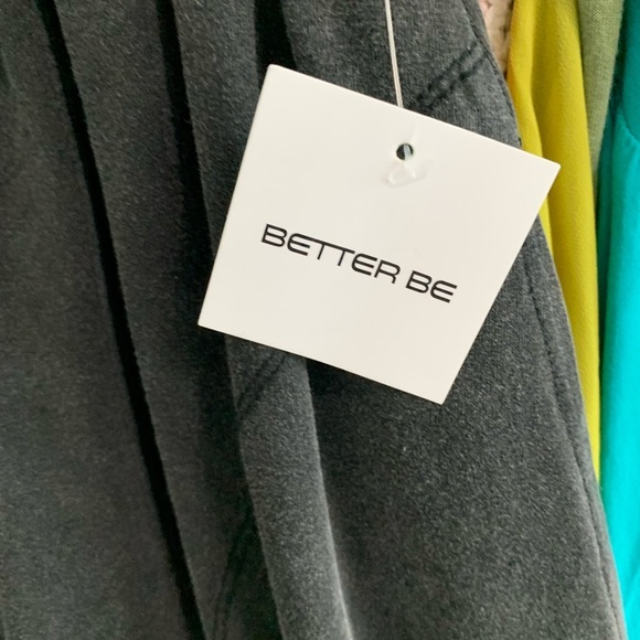 BETTER BE Black Capri Athleisure Pants small - Picture 4 of 5